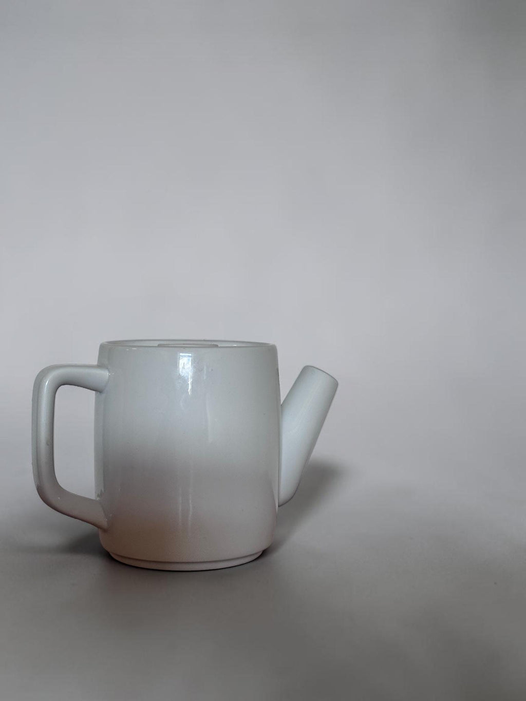 Royal Copenhagen 'Hvidpot' no. 6221 teapot designed by Grethe Meyer