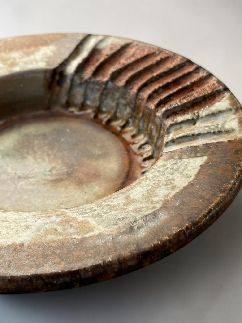 Axella stoneware bowl with rustic textured glaze