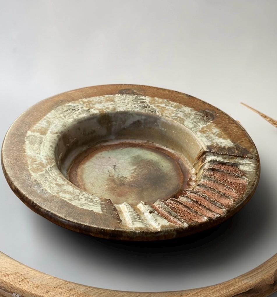 Axella stoneware bowl with rustic textured glaze