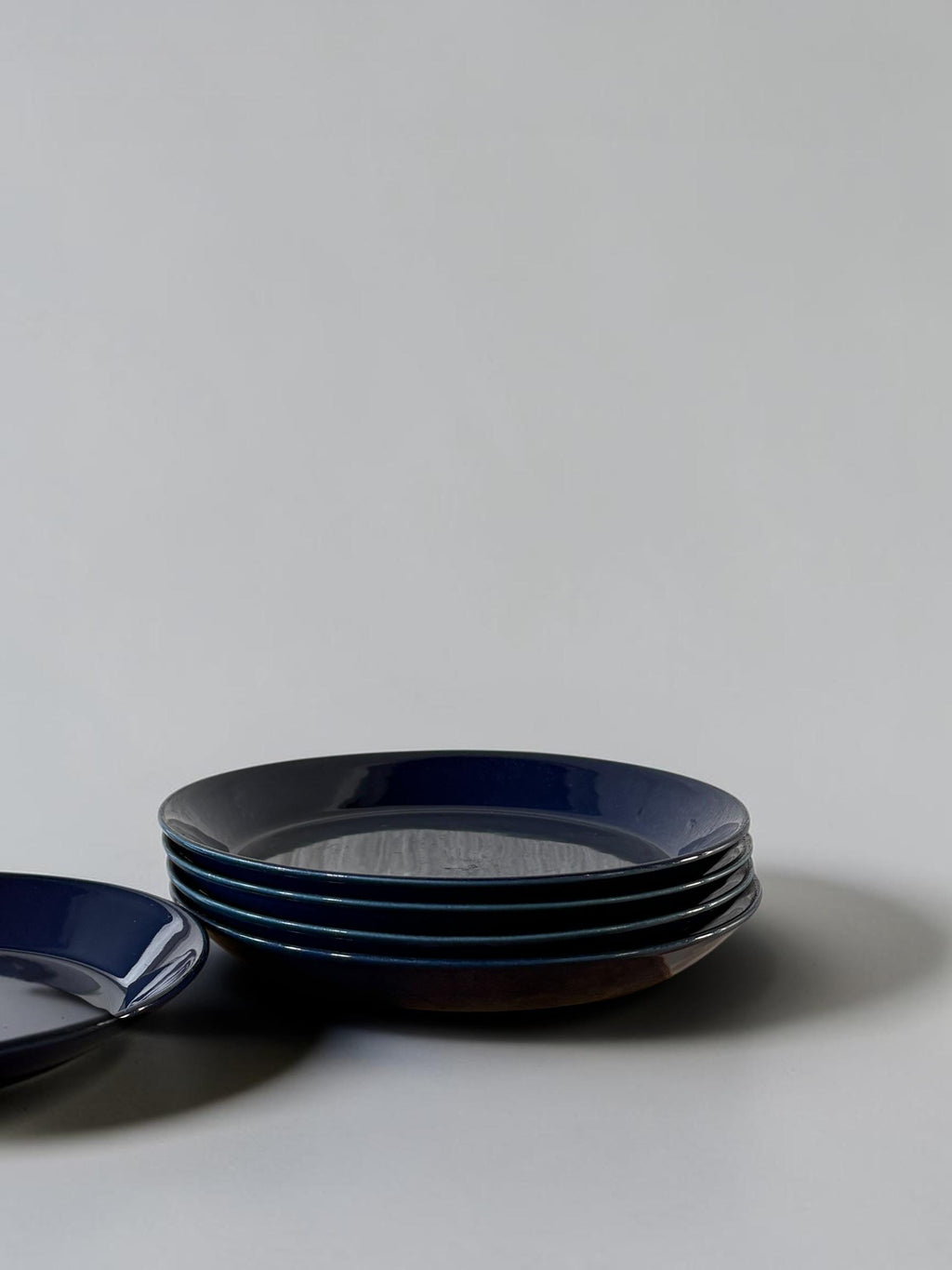 Iittala Teema set of plates in navy blue by Kaj Franck: Finnish design __etsy:8157535028