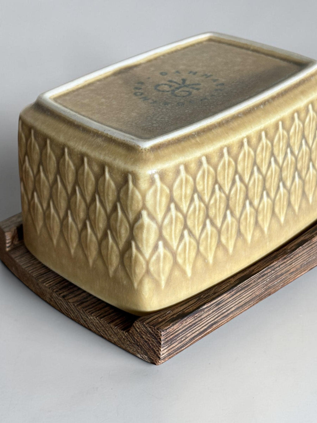 Jens H. Quistgaard "Relief" Butter Dish — Kronjyden / Bing & Grøndahl — Danish 1957 __etsy:8077874720