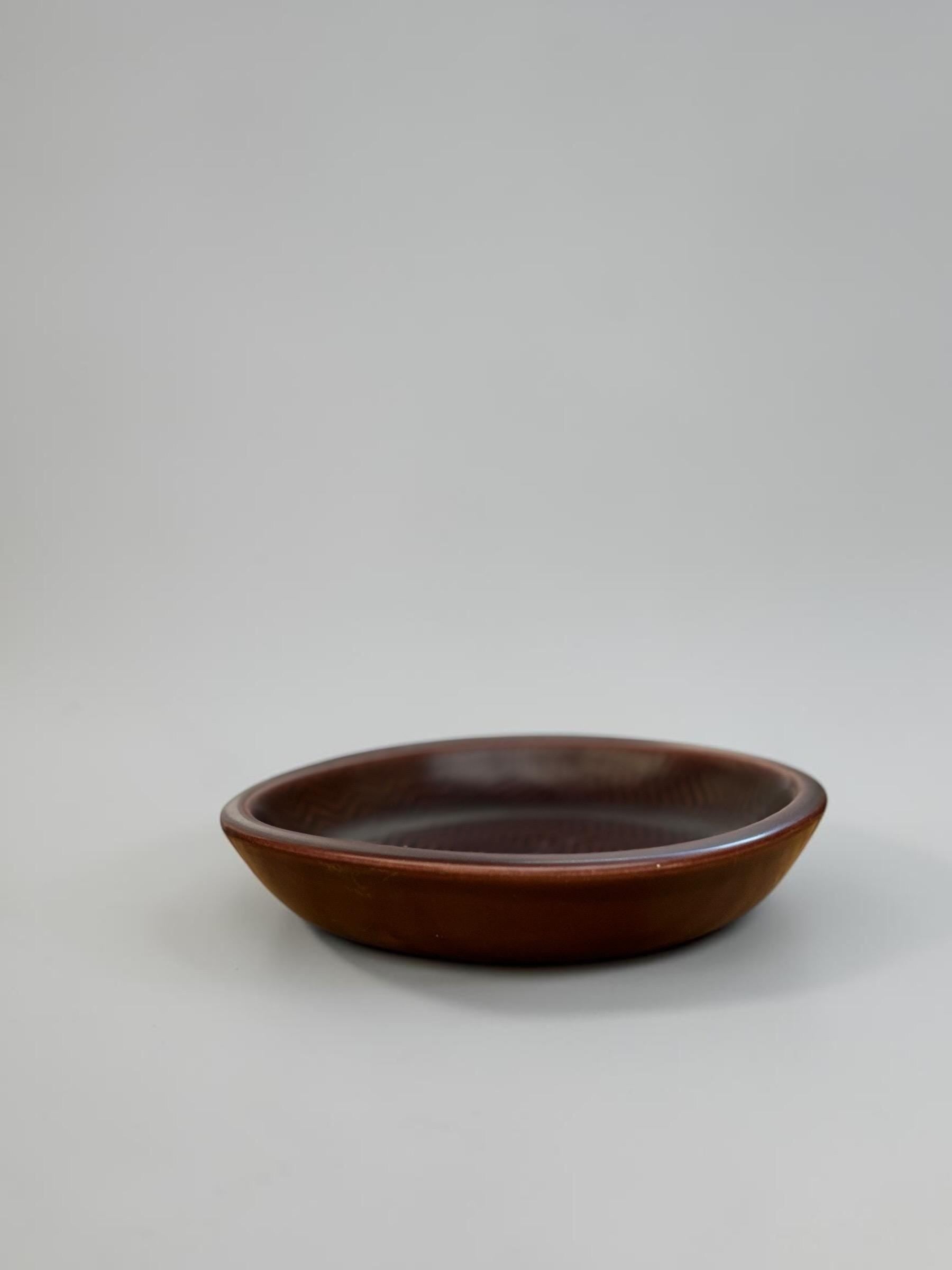 Nils Thorsson for Aluminia midcentury ‘Marselis’ bowl in oxblood wave glaze __etsy:8210875257