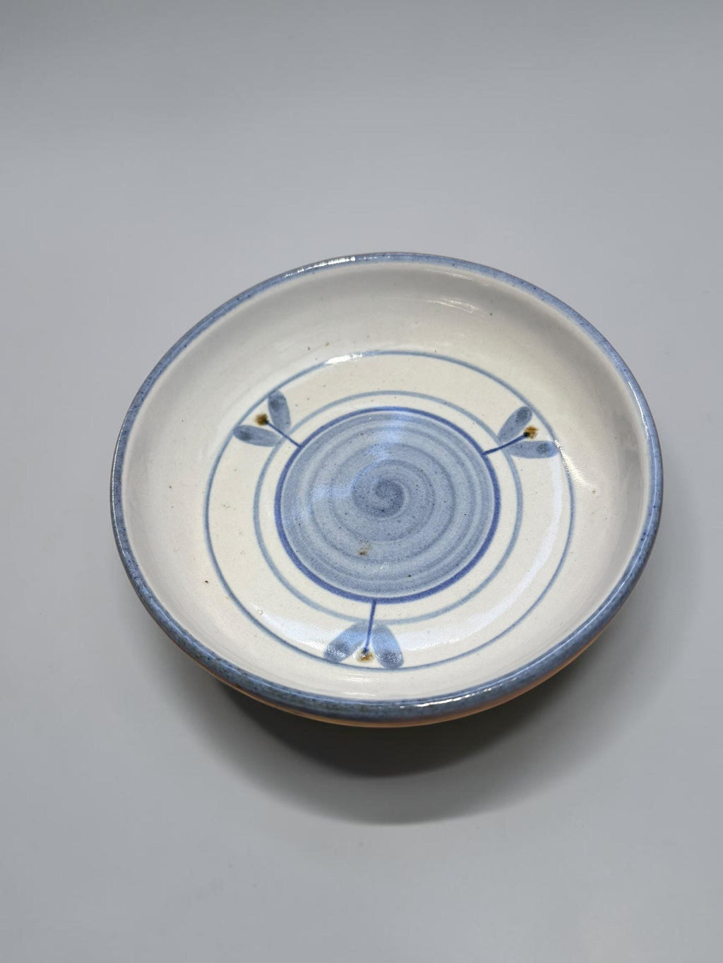 Soholm Bornholm stoneware bowl: Hand-Painted blue spiral leaf design __etsy:8148207846
