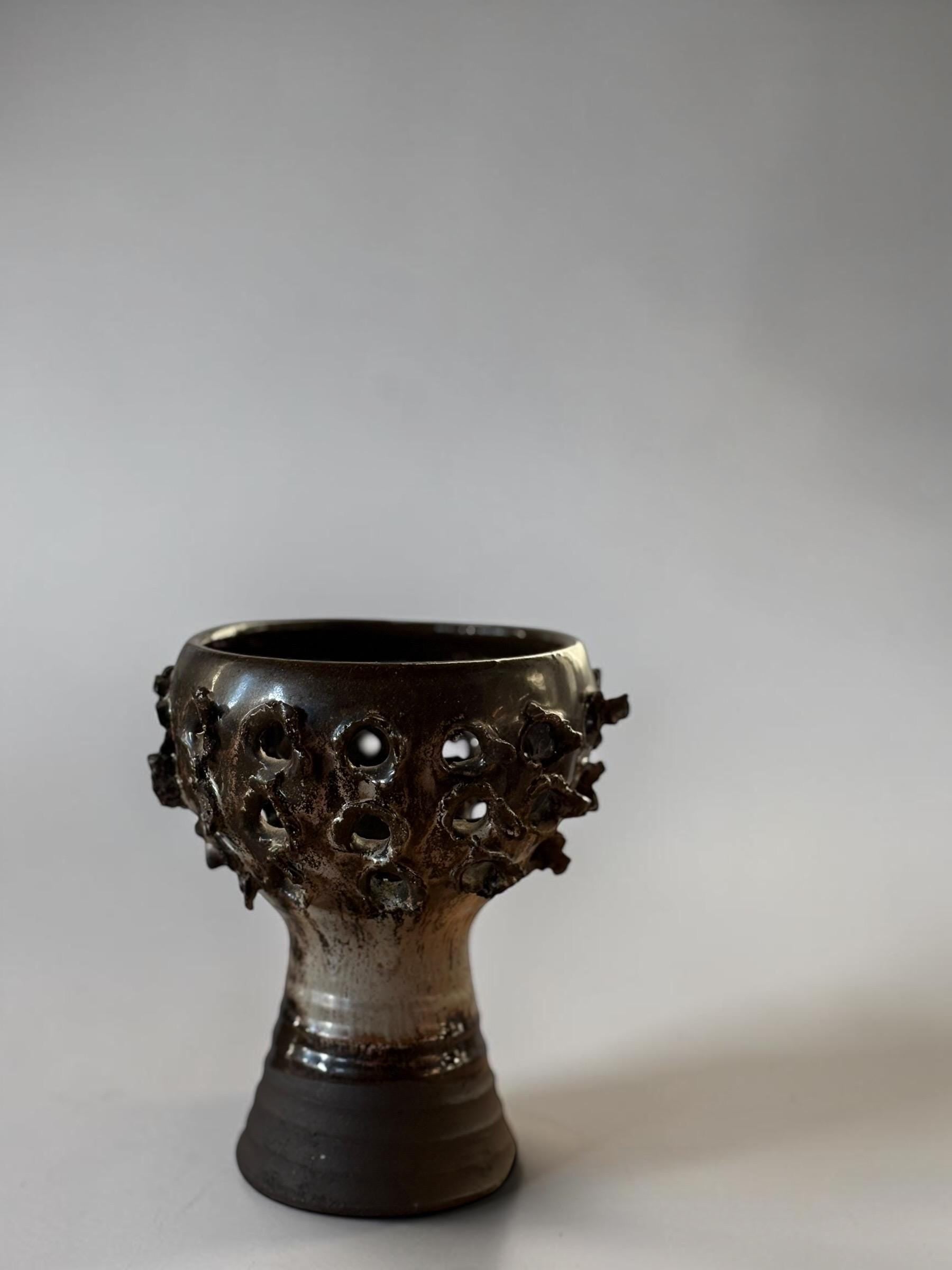 Vintage brutalist studio pottery vase __etsy:8163603331
