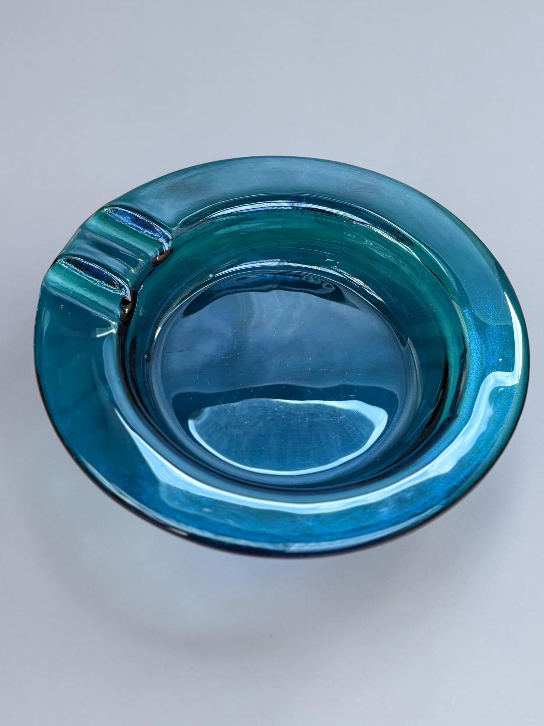 Michael Bang for Kastrup Holmegaard: Oceanblaa cigar ashtray. Danish art glass 1973