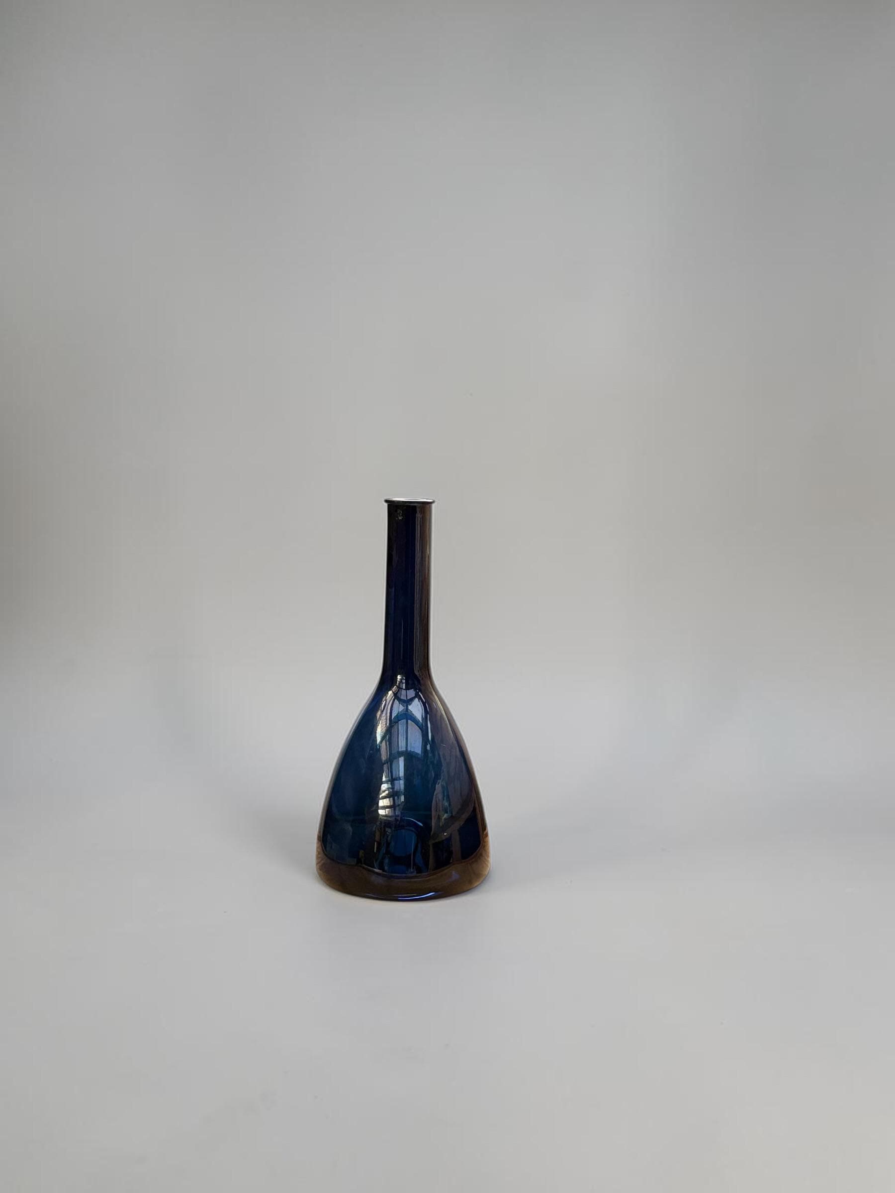Orrefors Swedish art glass vase in cobalt blue sommerso __etsy:8147150494