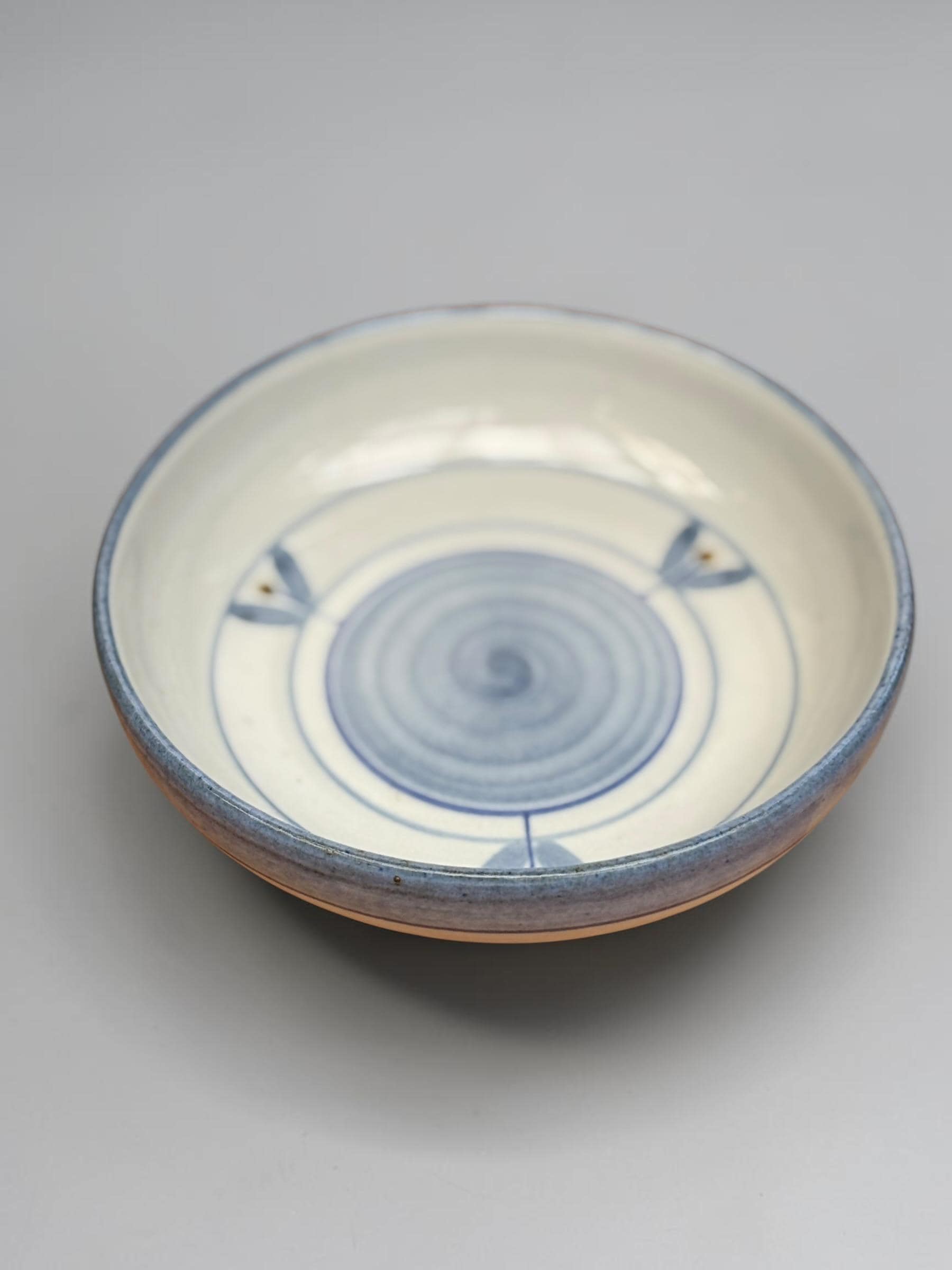 Soholm Bornholm stoneware bowl: Hand-Painted blue spiral leaf design __etsy:8148207838