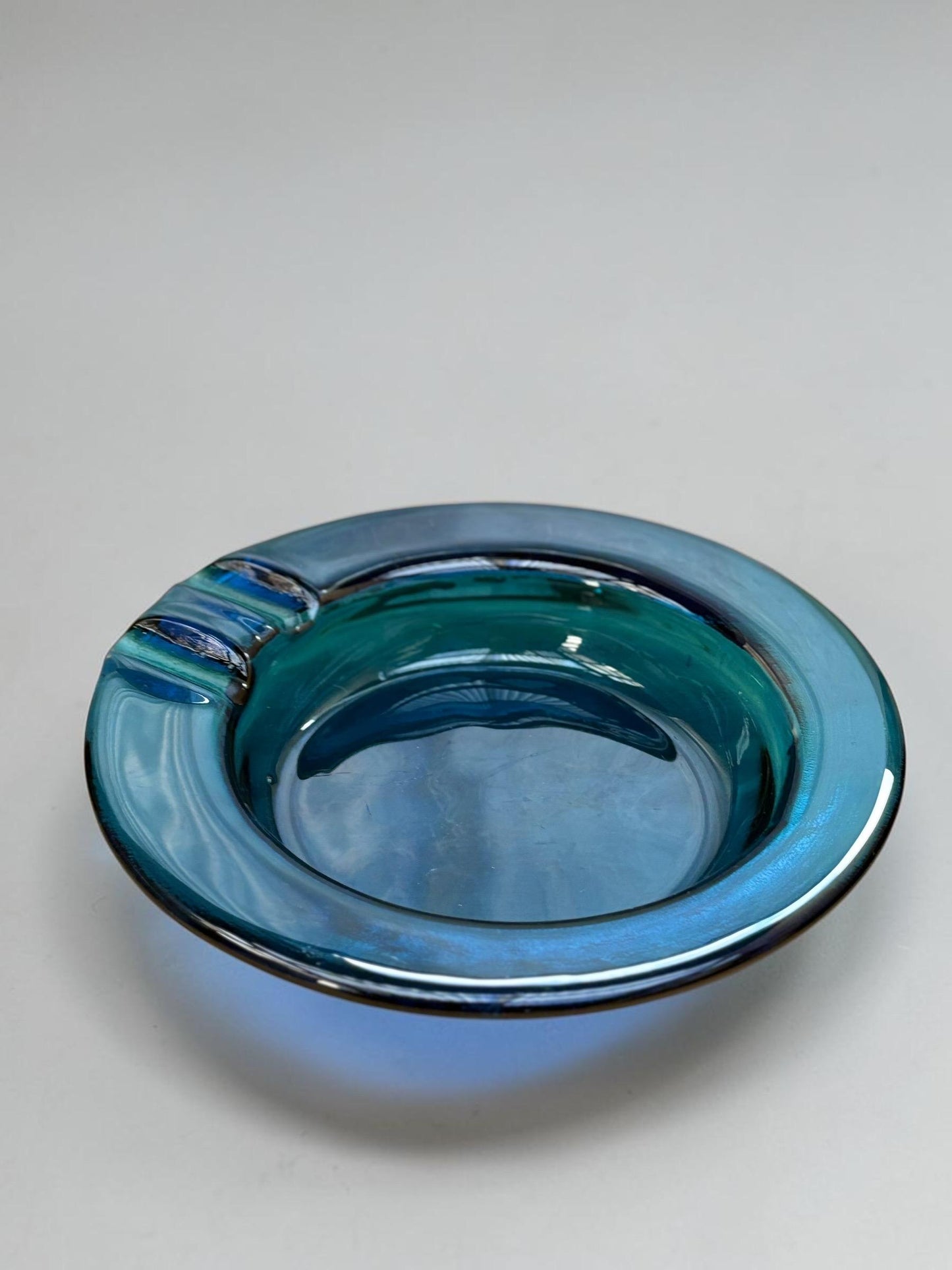 Michael Bang for Kastrup Holmegaard: Oceanblaa cigar ashtray. Danish art glass 1973