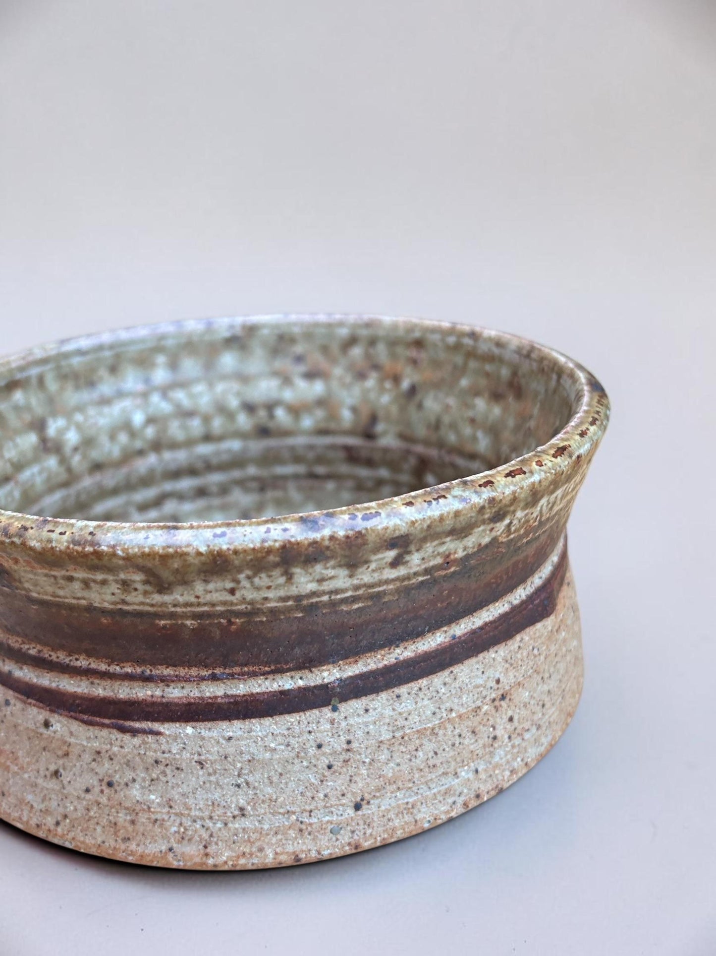 Tue Poulsen signed stoneware bowl in chamotte clay spiral glaze - Danish 1960s studio ceramic