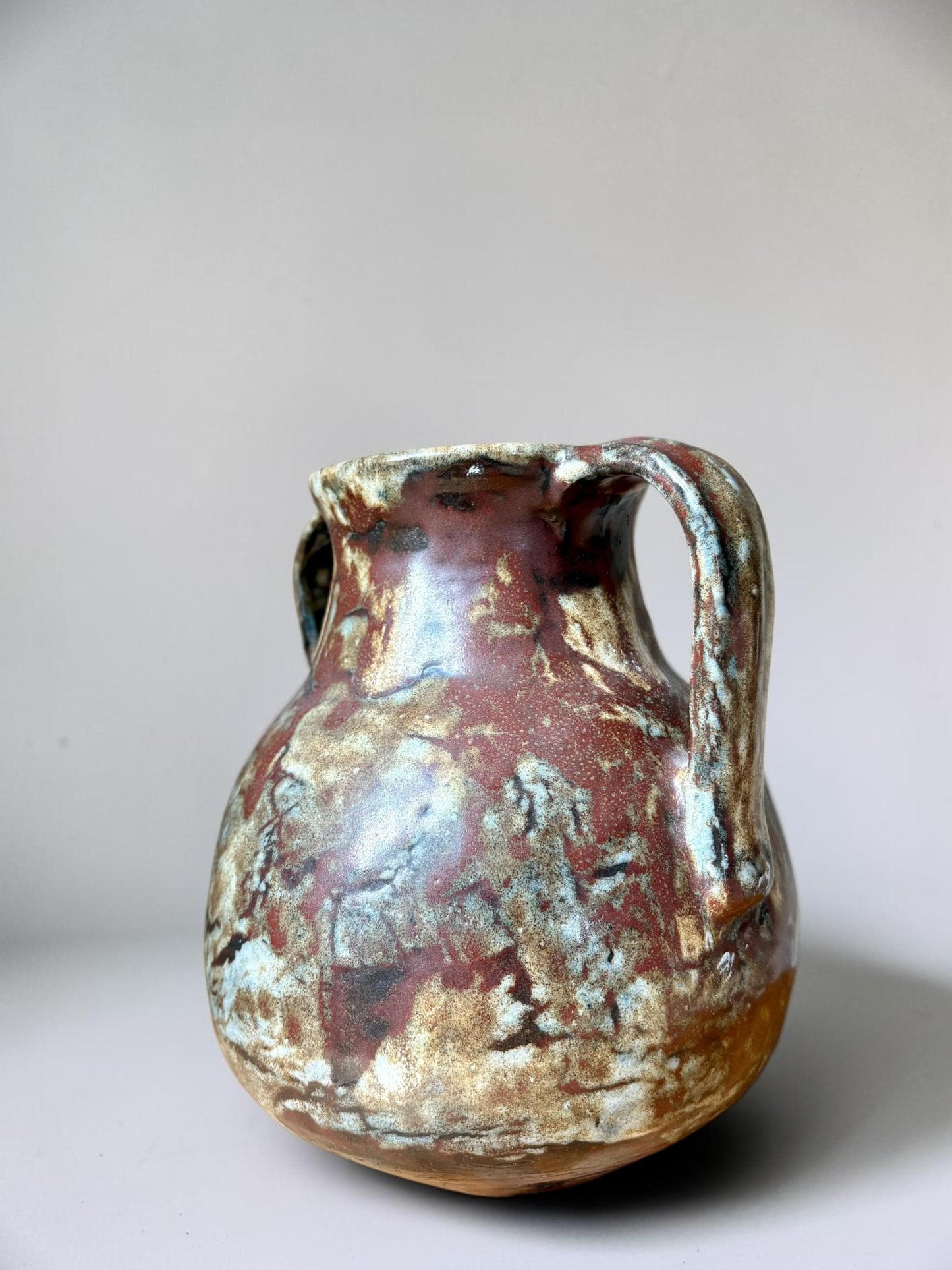 Signed Boris Vitlin handmade two-handle amphora vase with iridescent ash glaze