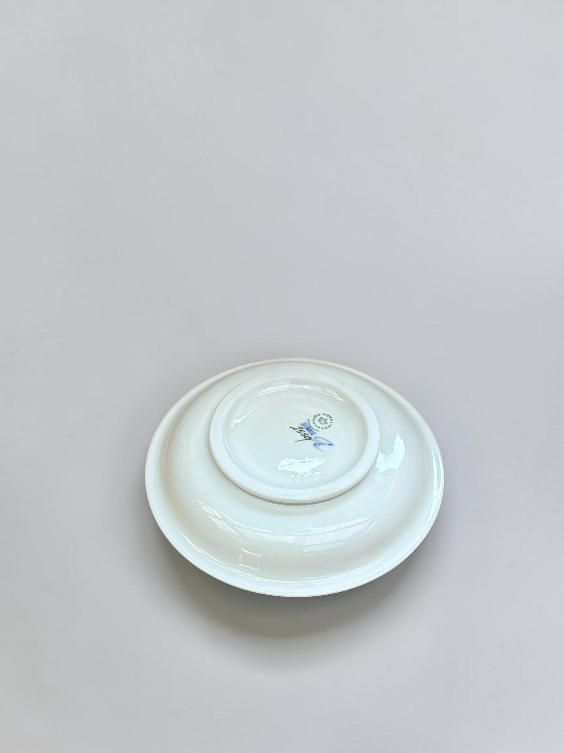 Royal Copenhagen vintage blue ombre bowl no 2559 Danish porcelain