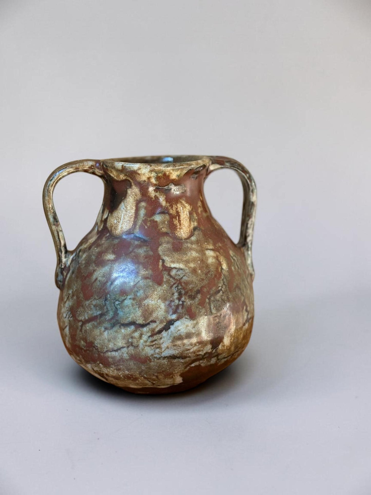 Signed Boris Vitlin handmade two-handle amphora vase with iridescent ash glaze