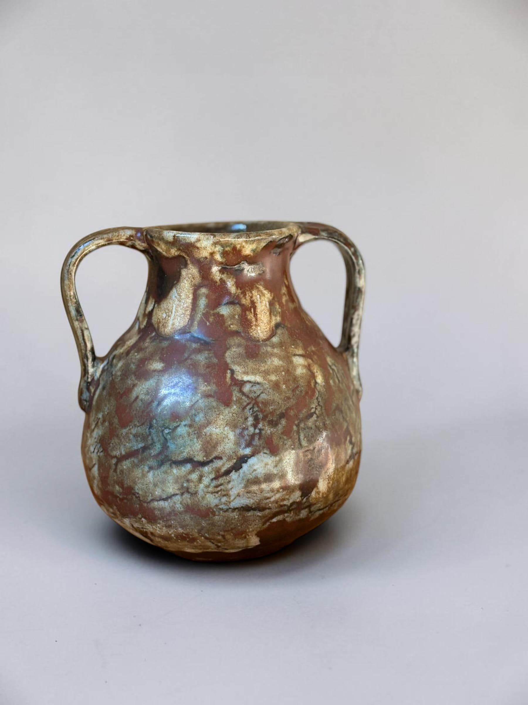 Signed Boris Vitlin handmade two-handle amphora vase with iridescent ash glaze