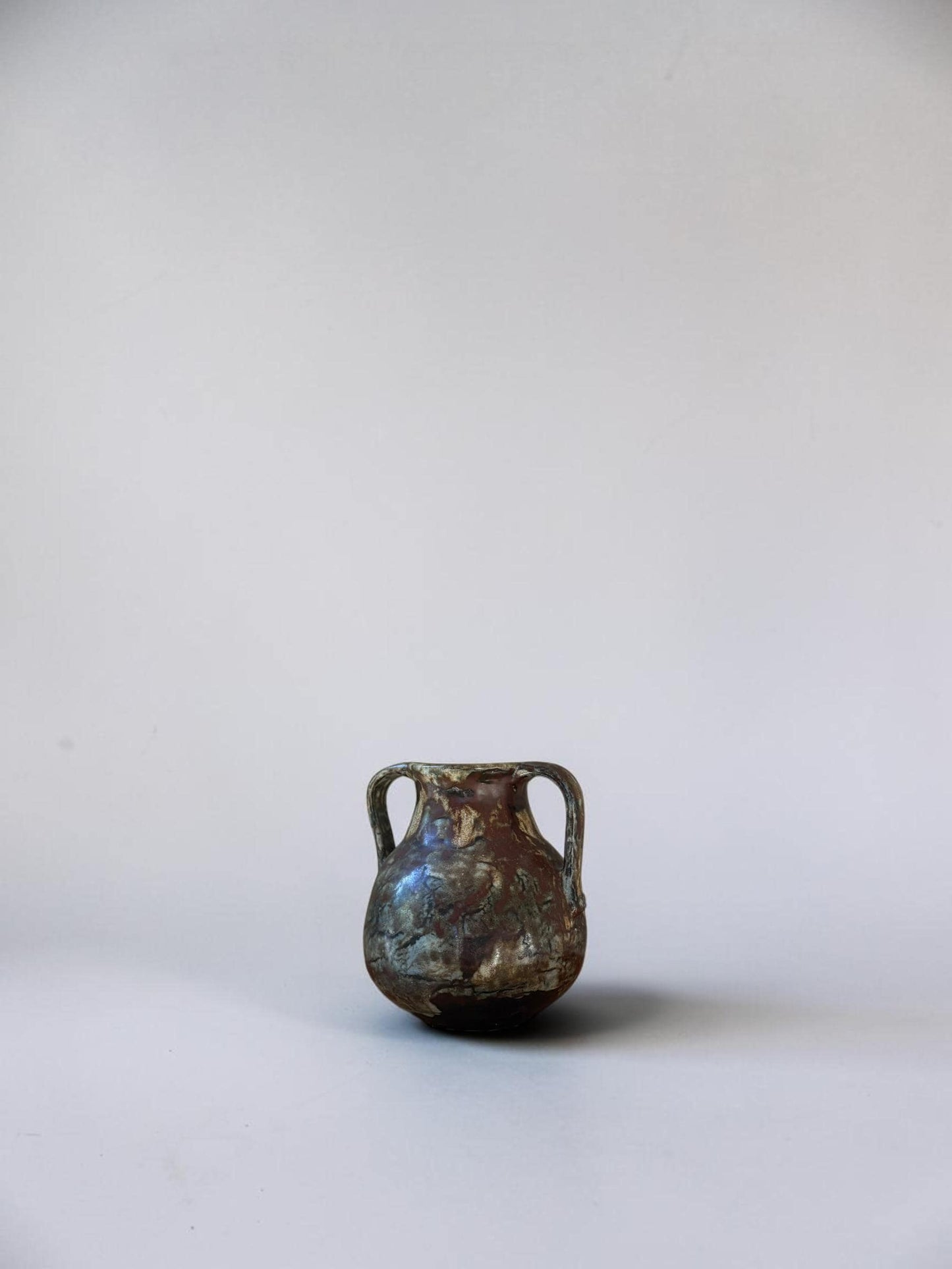Signed Boris Vitlin handmade two-handle amphora vase with iridescent ash glaze