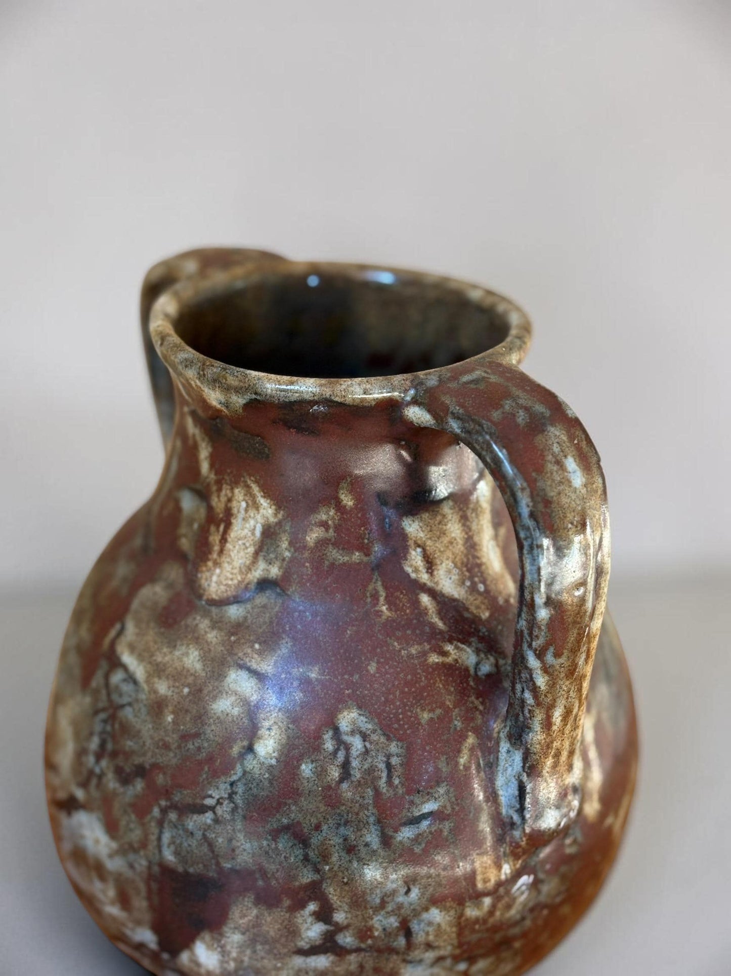 Signed Boris Vitlin handmade two-handle amphora vase with iridescent ash glaze