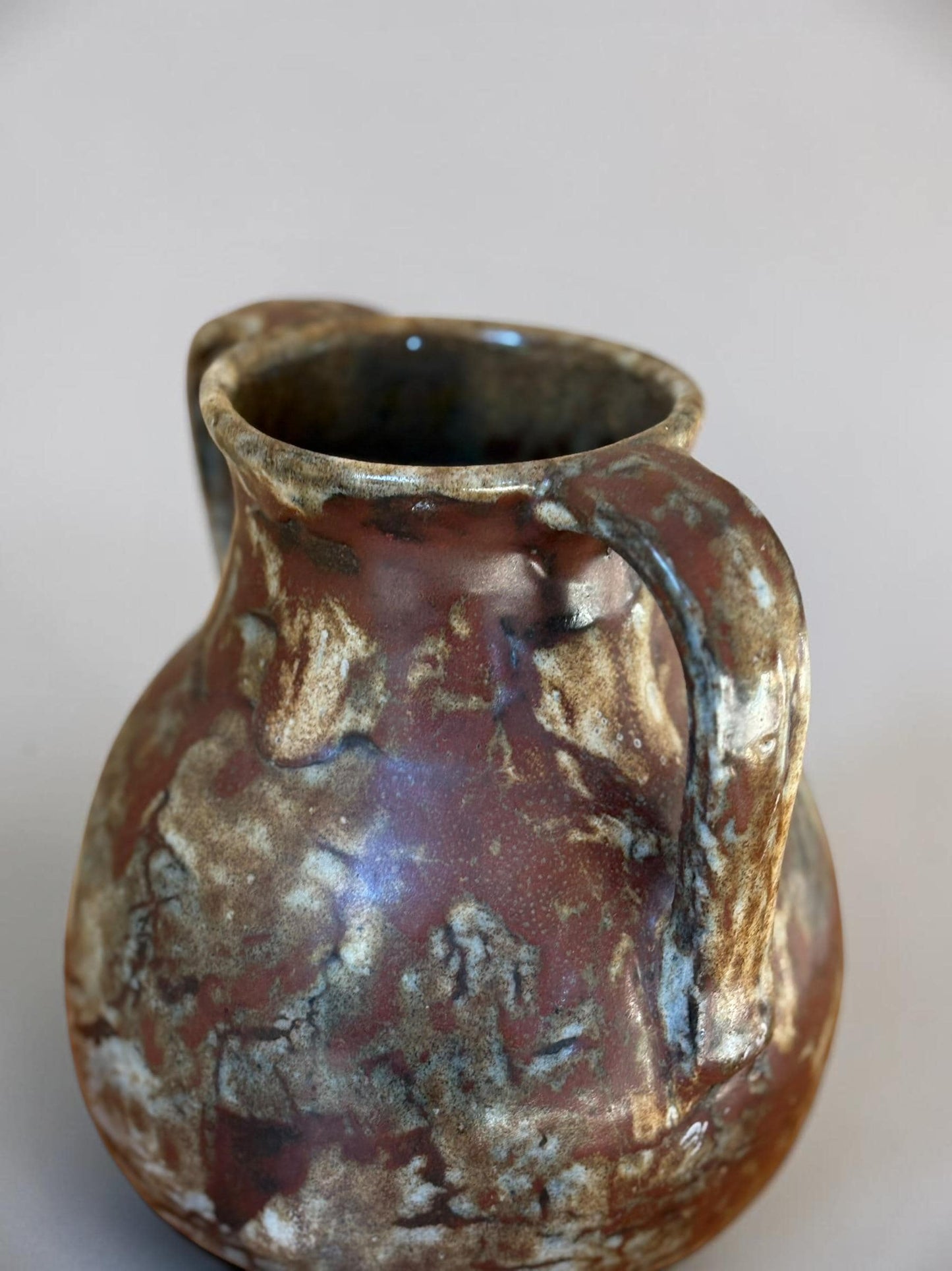 Signed Boris Vitlin handmade two-handle amphora vase with iridescent ash glaze