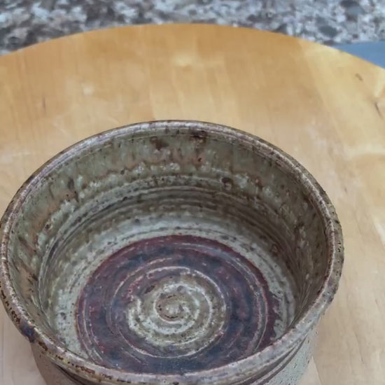 Tue Poulsen signed stoneware bowl in chamotte clay spiral glaze - Danish 1960s studio ceramic